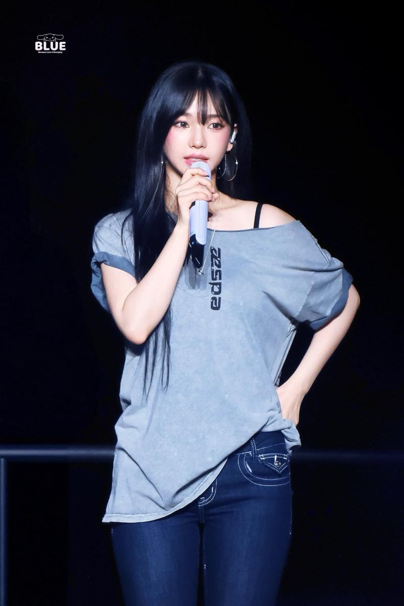 멕시코시티에서  공연한 에스파 카리나 260911