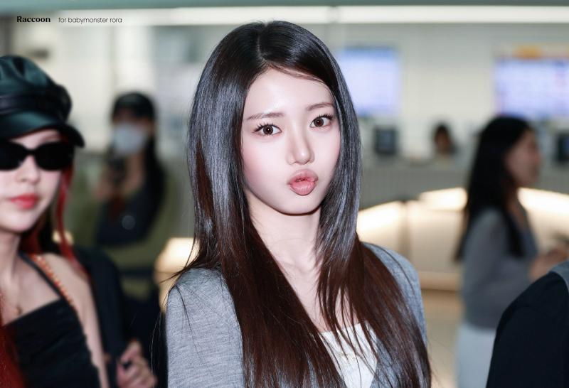 베이비몬스터 로라 260910 출국