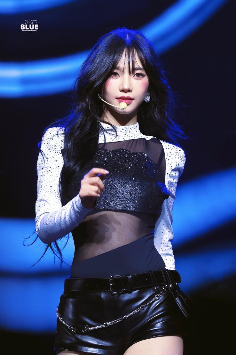 르세라핌 역동적인 카즈하의 무대