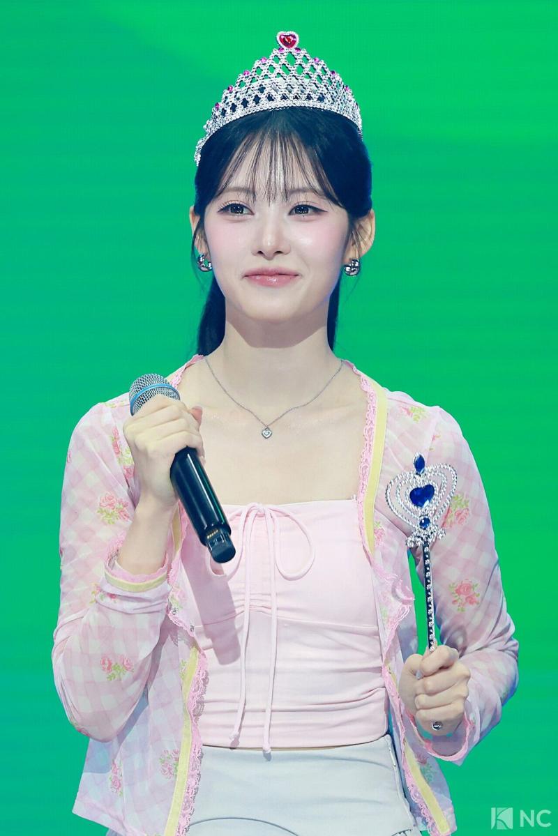르세라핌 역동적인 카즈하의 무대