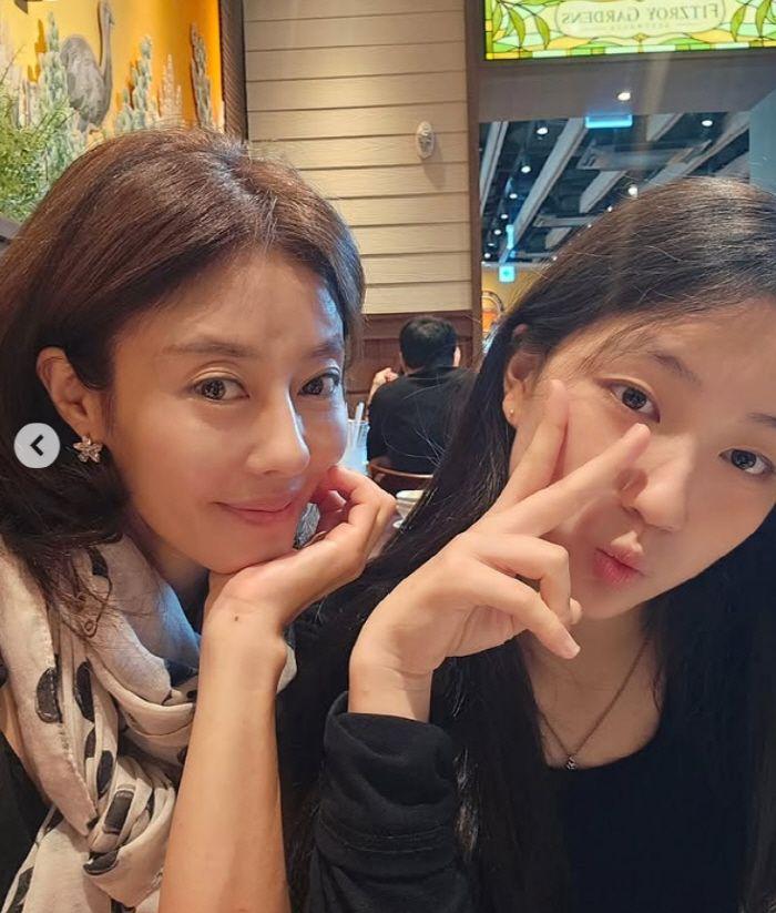 르세라핌 역동적인 카즈하의 무대