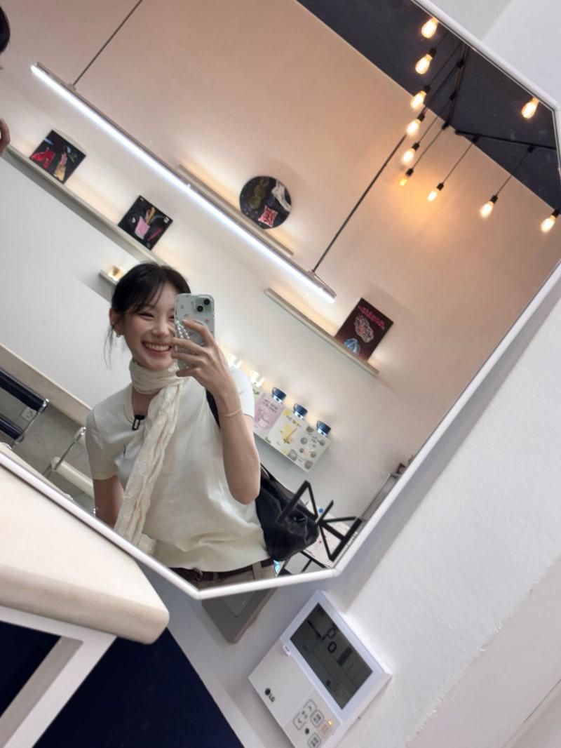 이채연