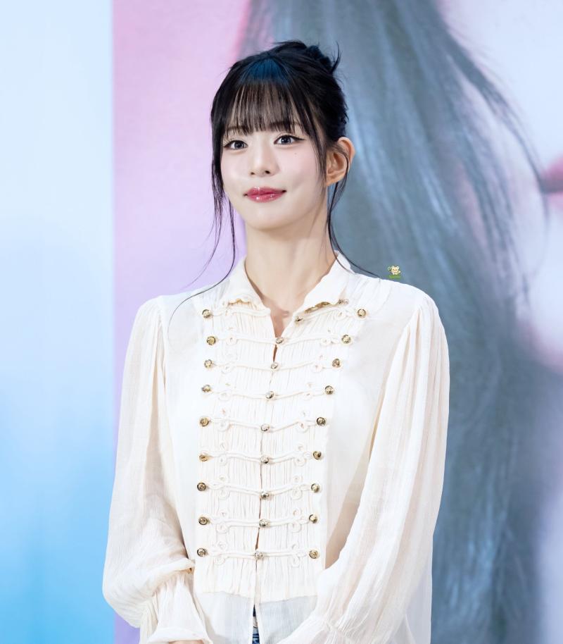 프로미스나인 이채영