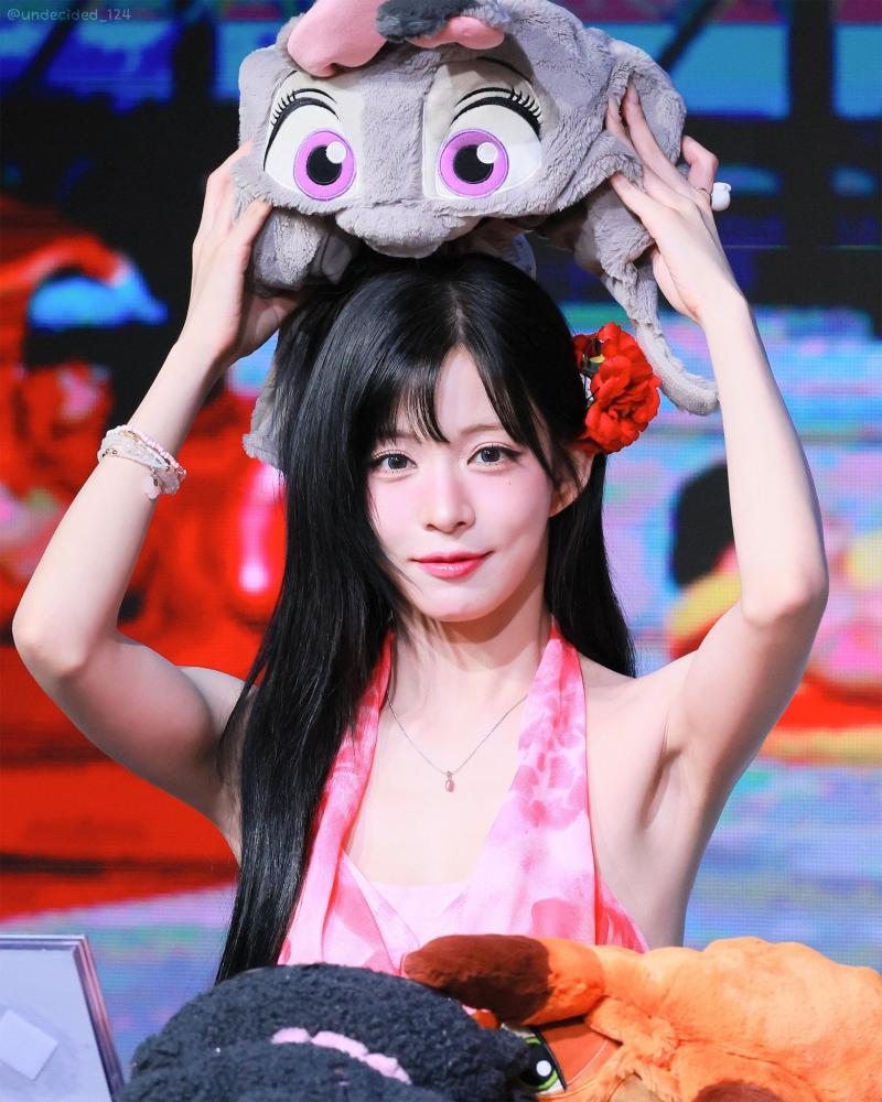 프로미스나인 이채영