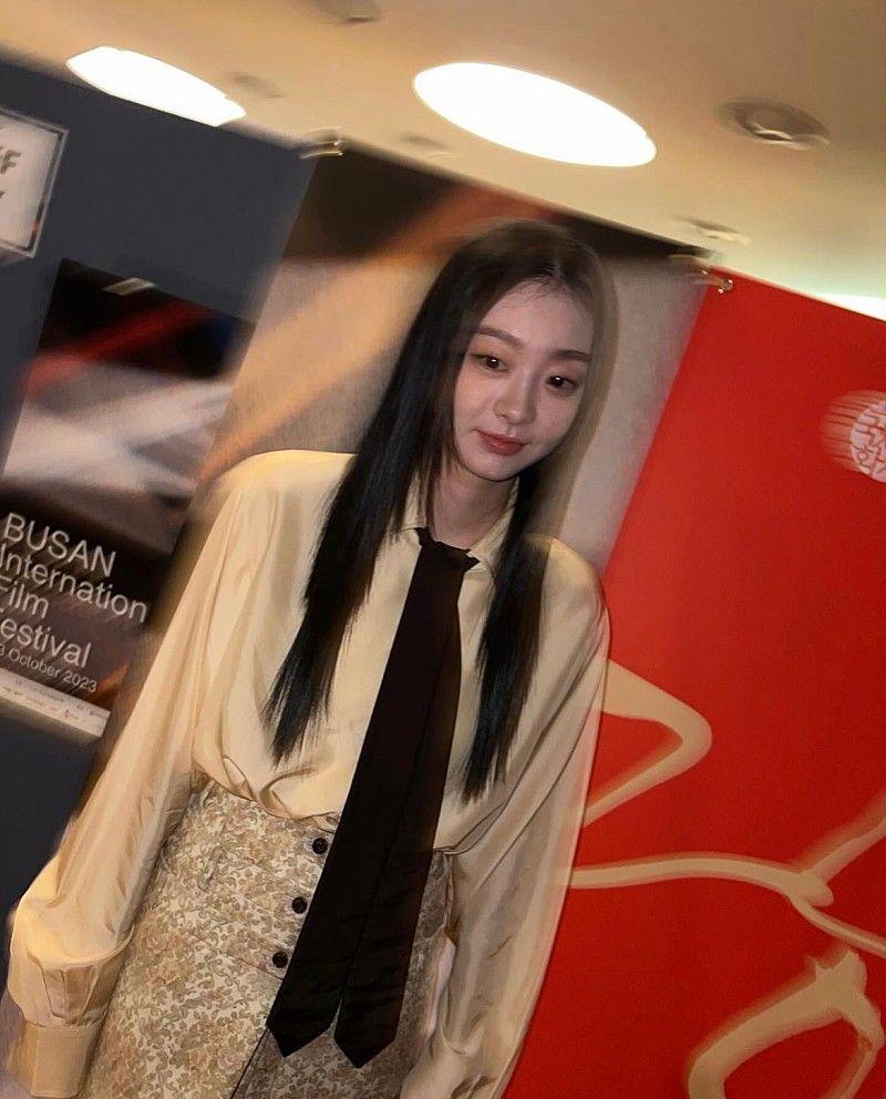 김다미