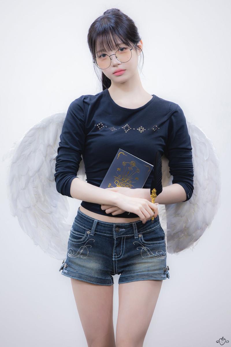 트리플에스 김채원