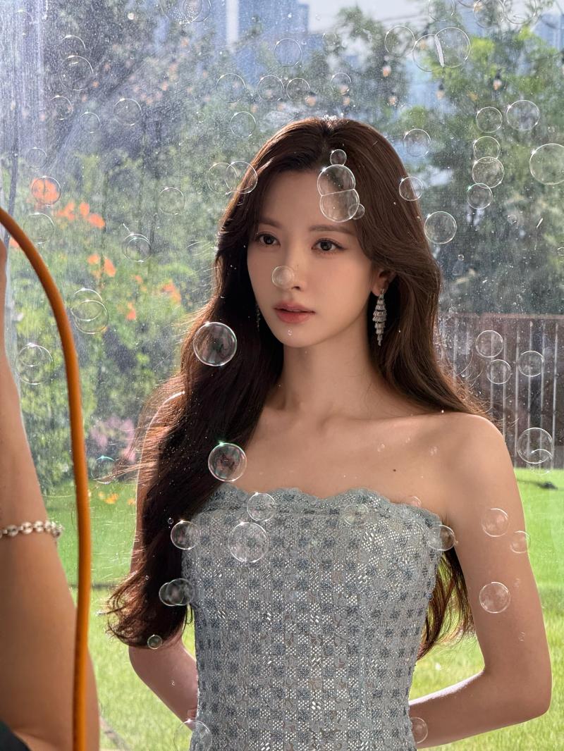 오드유스 마이카,  마야