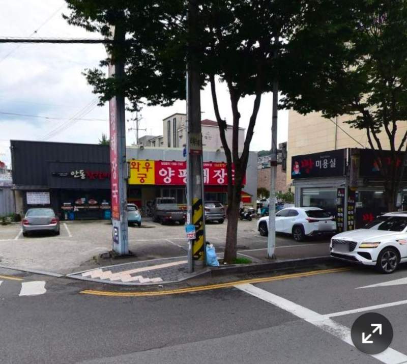 약혐) 지나가는 사람 폭행한 20대 문신남 ㄷㄷ