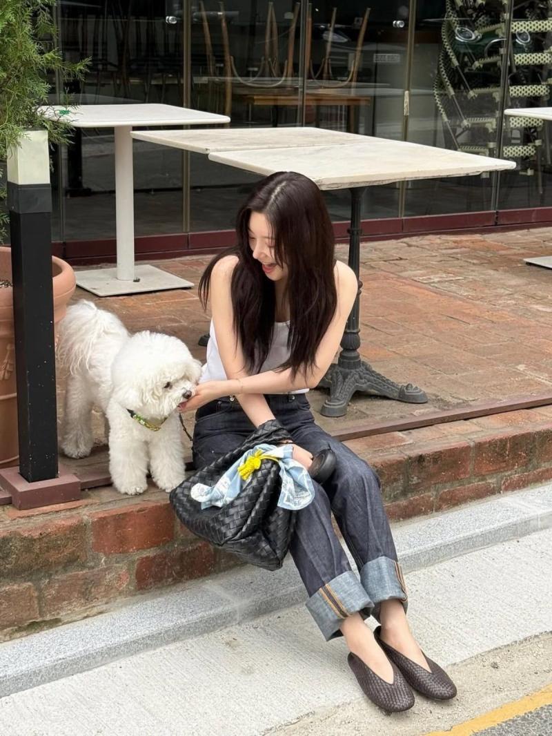 정채연