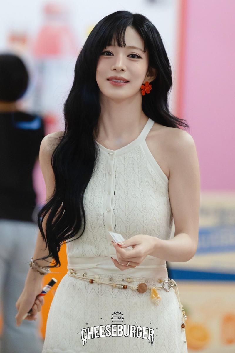 프로미스나인 이채영