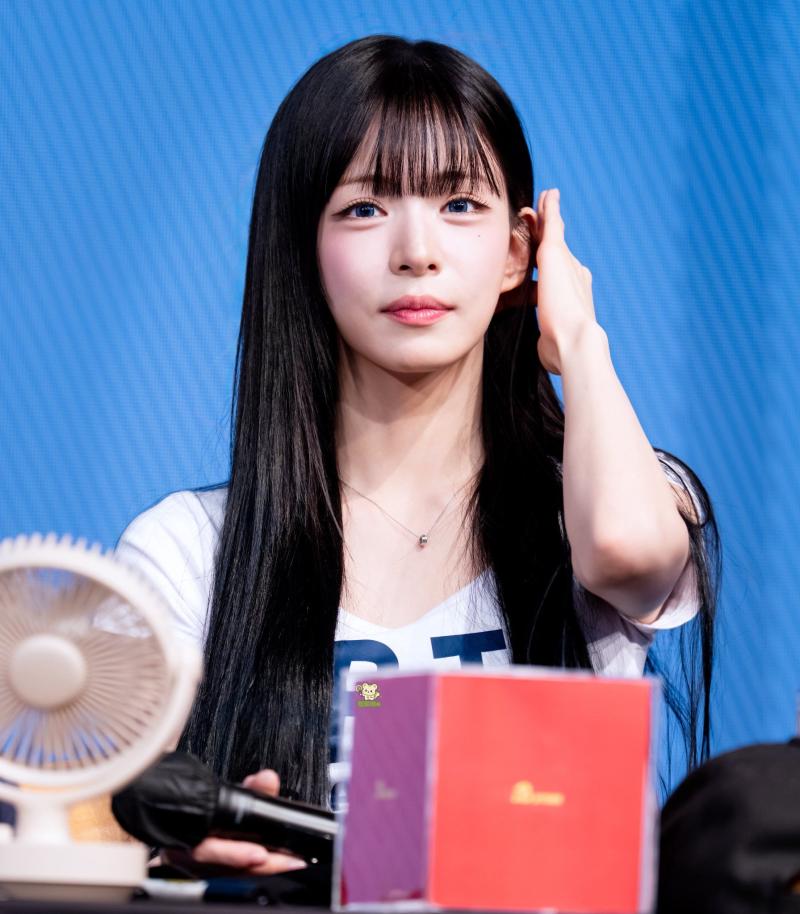 프로미스나인 이채영