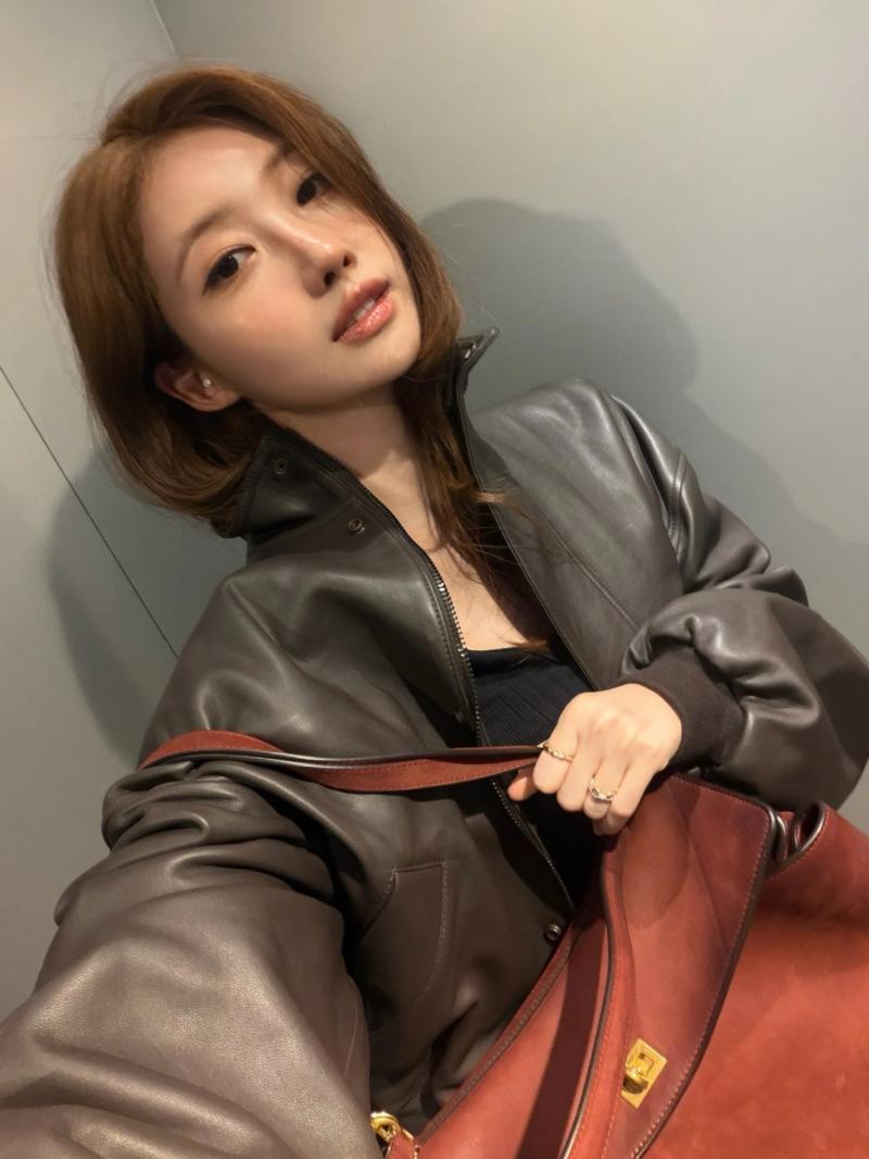 EVERGLOW (에버글로우) 시현