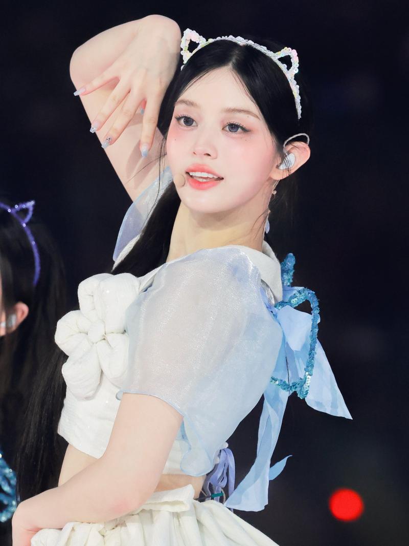 아일릿 (ILLIT) 민주