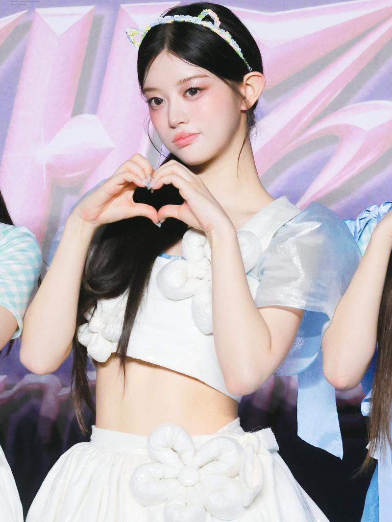 아일릿 (ILLIT) 민주