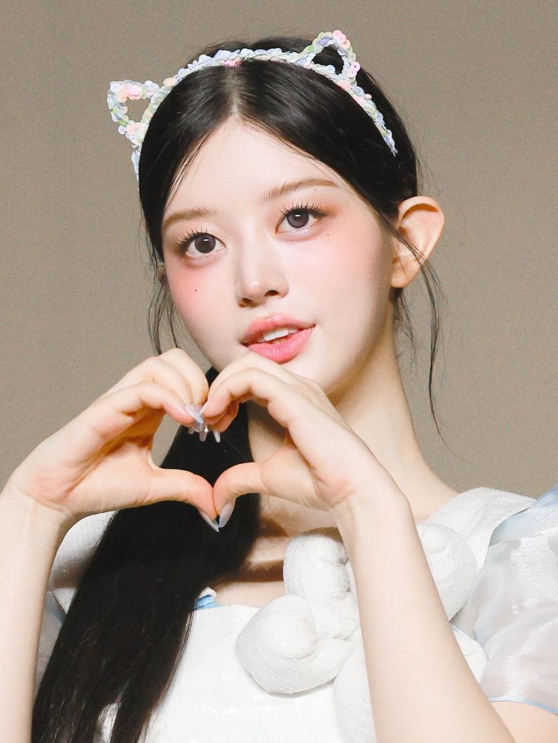 아일릿 (ILLIT) 민주