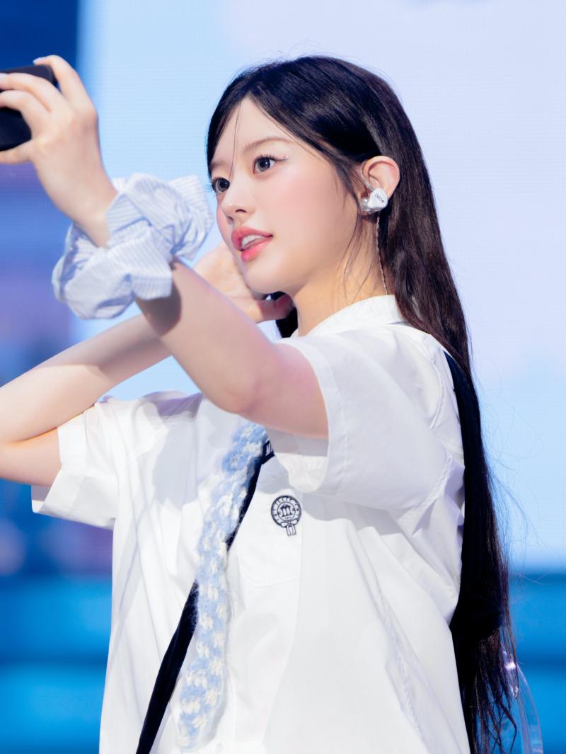 아일릿 (ILLIT) 민주