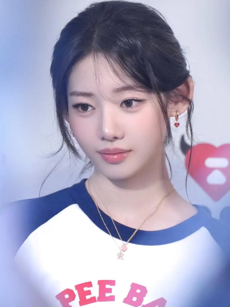 BABYMONSTER (베이비몬스터) 로라