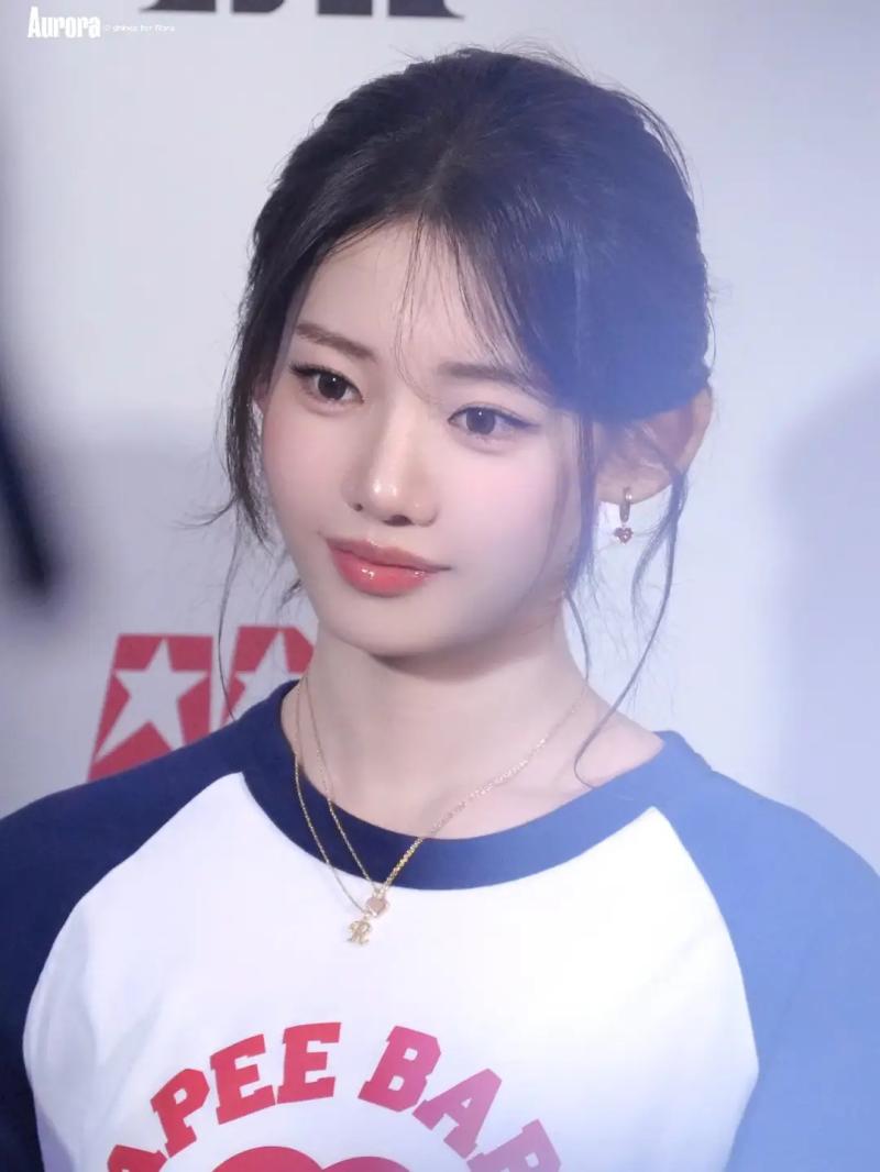 BABYMONSTER (베이비몬스터) 로라