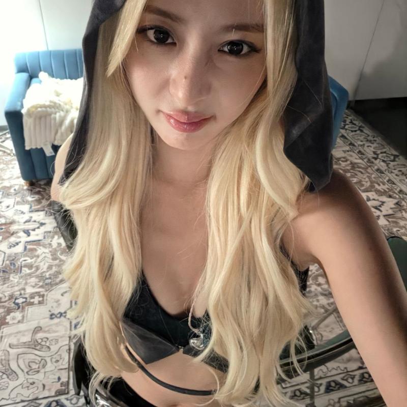 르세라핌 허윤진