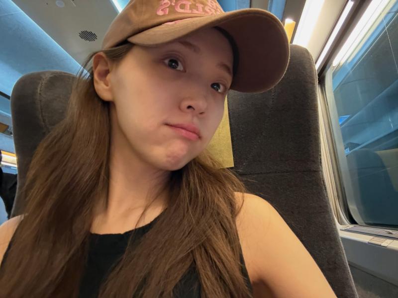 김지은