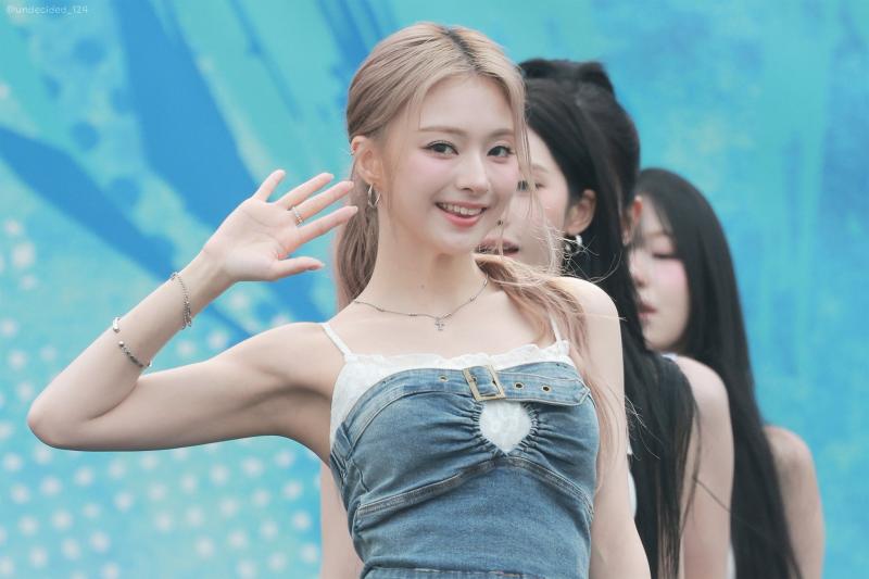 프로미스나인 이나경