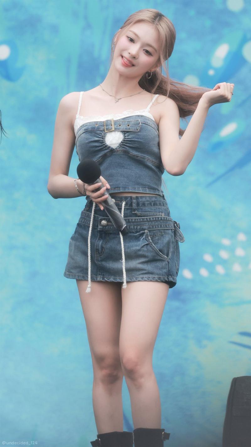 프로미스나인 이나경