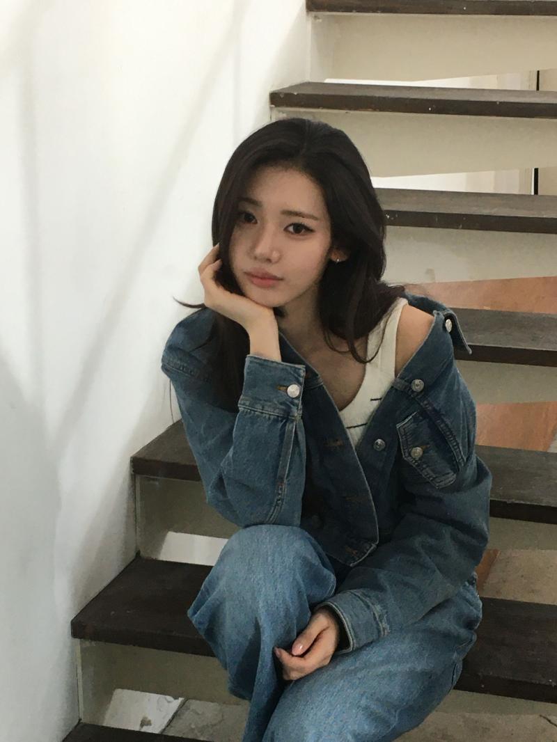 베이비몬스터 로라