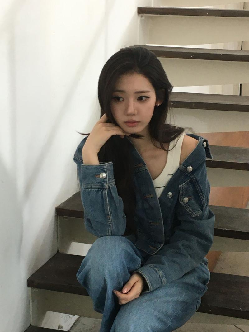베이비몬스터 로라