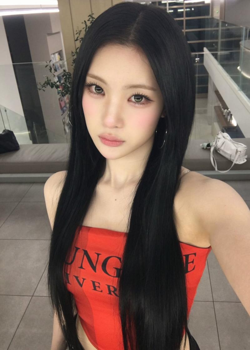 아이유 UnknownPlanet . GIF