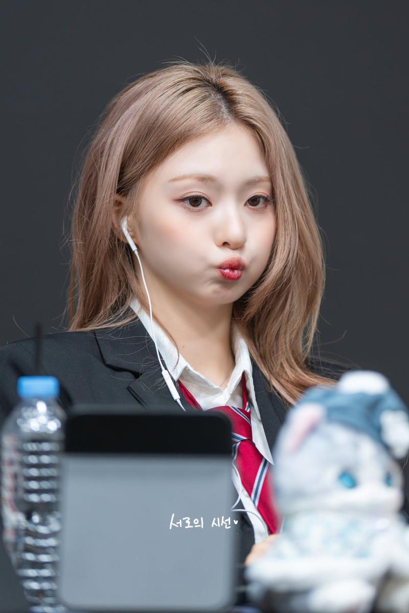 프로미스나인 이나경