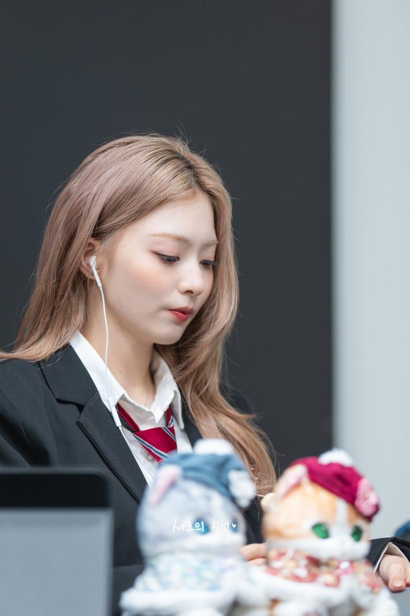 프로미스나인 이나경