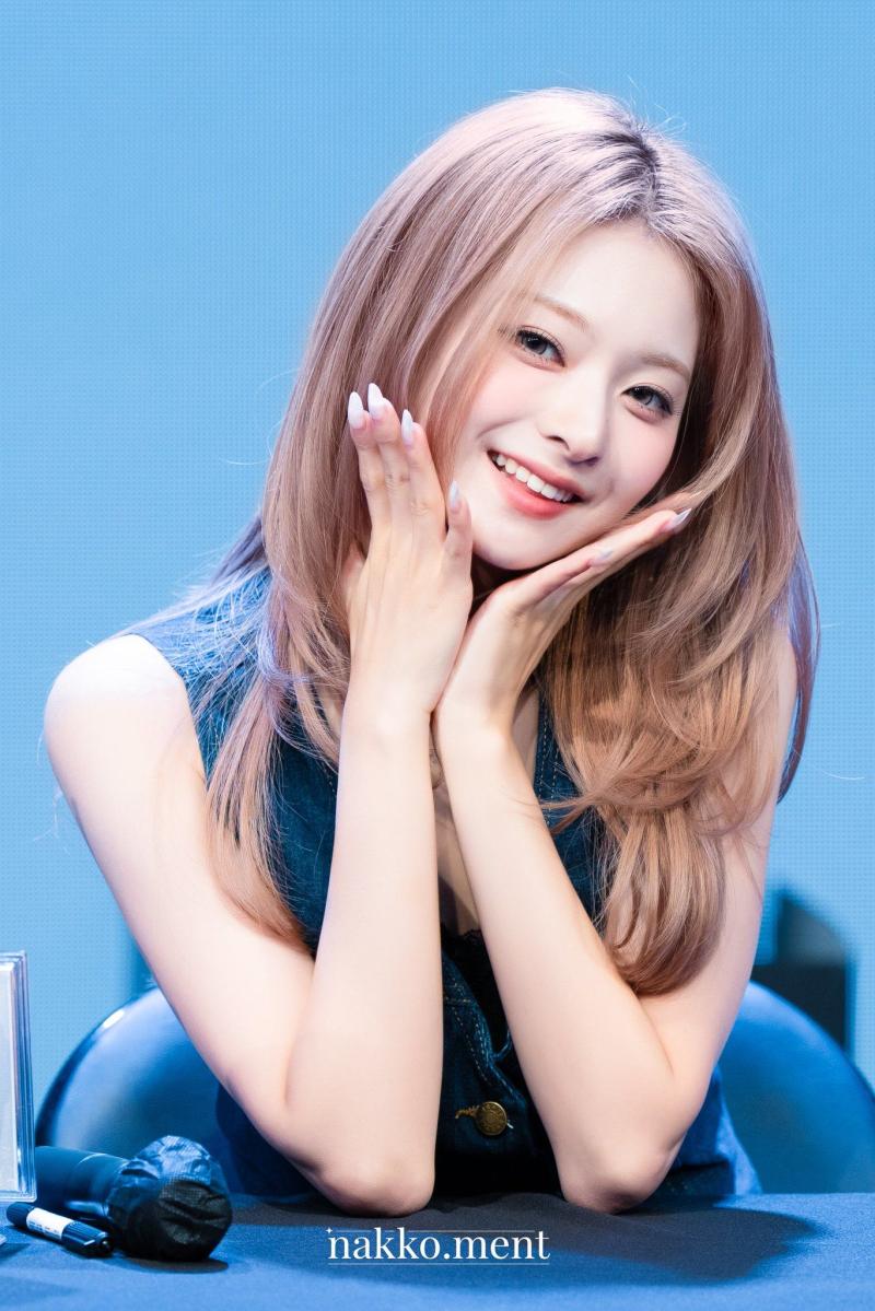 프로미스나인 이나경