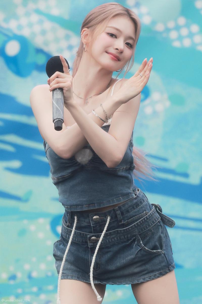 프로미스나인 이나경