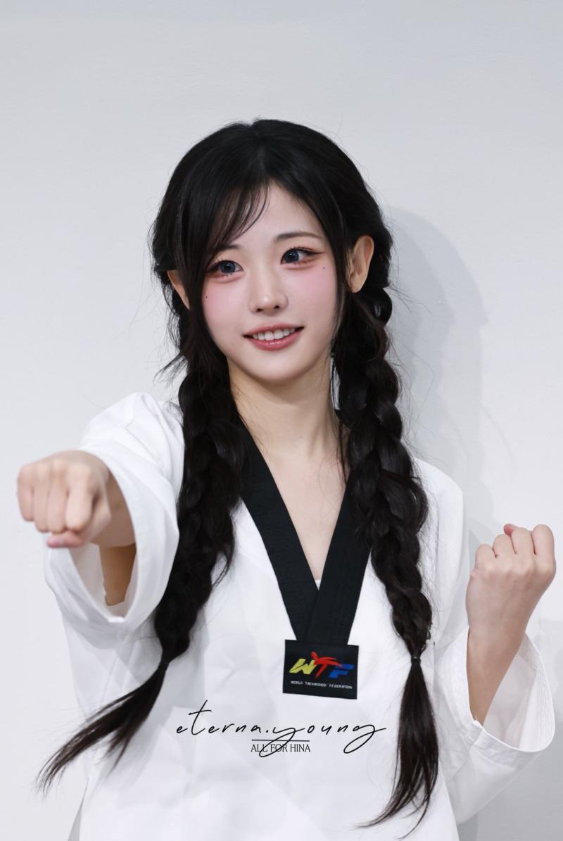 LE SSERAFIM (르세라핌)