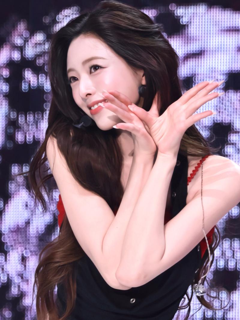ITZY (있지) 유나