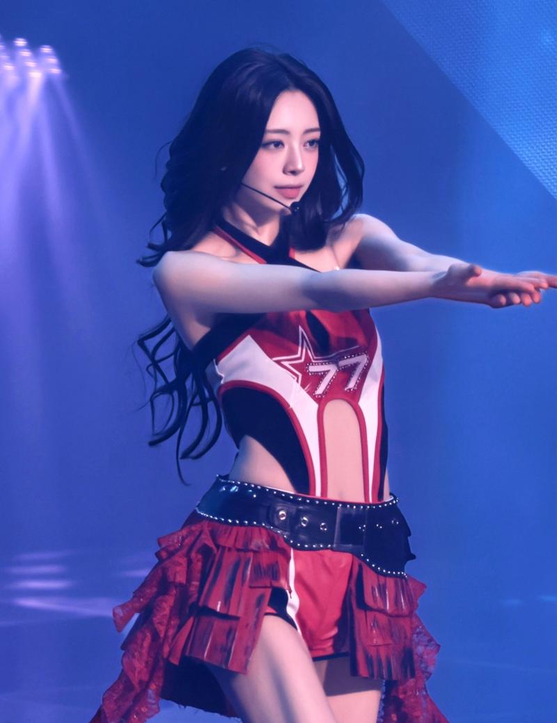 ITZY (있지) 유나