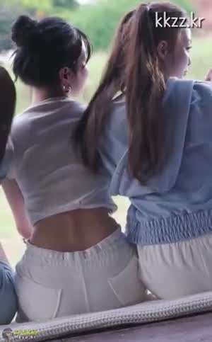 핫팬츠 입은 뒷모습 프로미스나인 백지헌