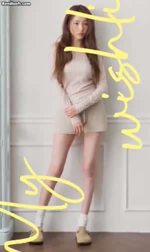 슬래머 몸매...여자친구 소원 화보 촬영 . GIF