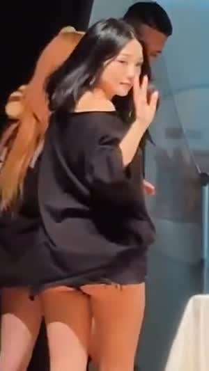 하의실종 박스티 입고 요염하게 퇴장하는 노지선