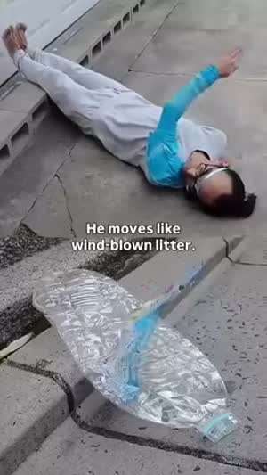 바람에 나부끼는 사물 개그