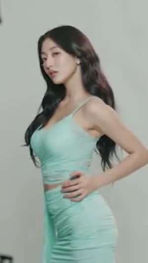 비너스 모델이 된 트와이스 지효