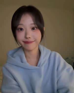 QWER 히나
