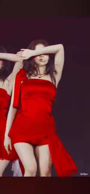 섹시 매력 뿜뿜 레드 프로미스나인 이나경