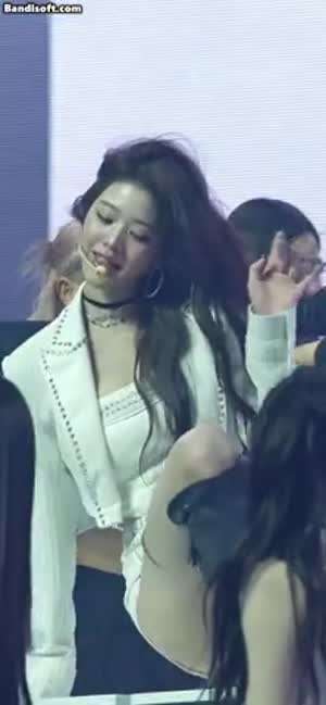 내려오는 아이브 장원영