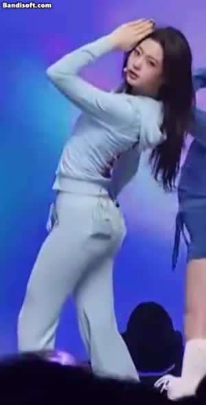 [키키] 키야 추리닝 무대 의상 ...GIF