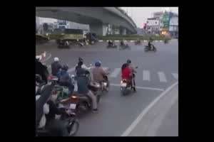 오토바이 환승연애