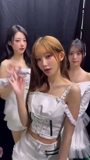 QWER 마젠타 히나 시연