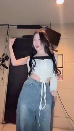 아이칠린 예주, 재키