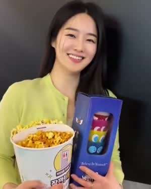 손민정 아나운서