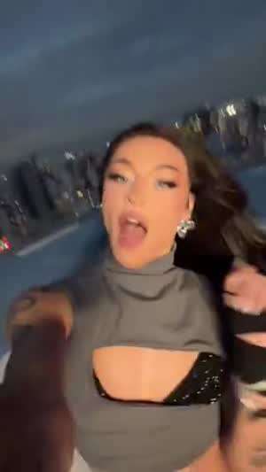 엔믹스(with.pabllovittar)